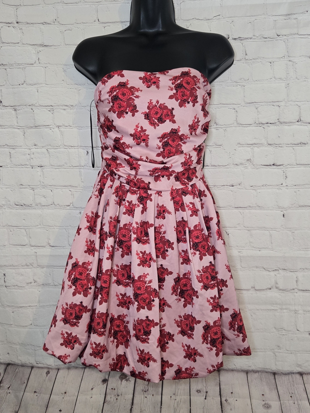 Shabby Chic by Rachel Ashwell romantic feminine Floral babydoll mini dress Sz M